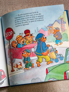 Ursuletii Berenstain uita de bunele maniere