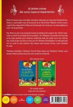 Magia Copacului Departarilor