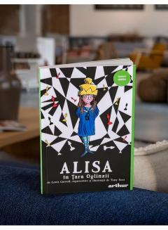 Alisa in Tara Oglinzii