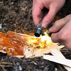 Instrument pentru aprins focul - Survival Fire Starter